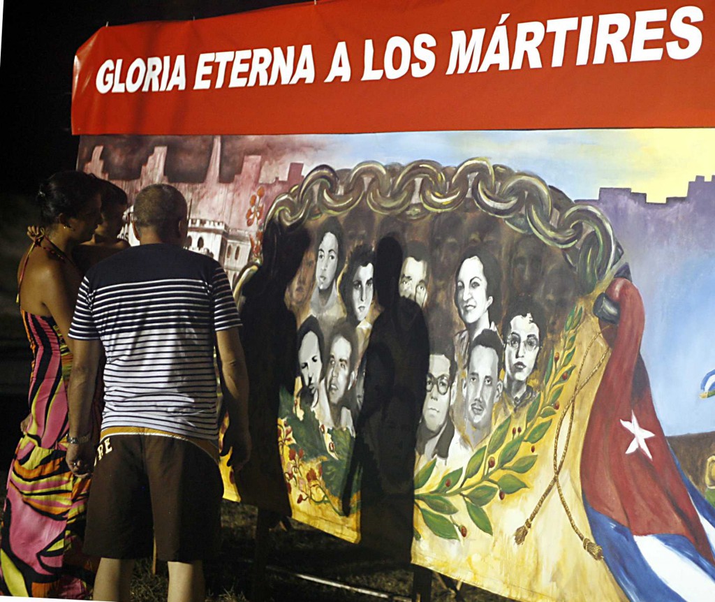 Mural realizado por los estudiantes de artes plástica de San Alejandro.