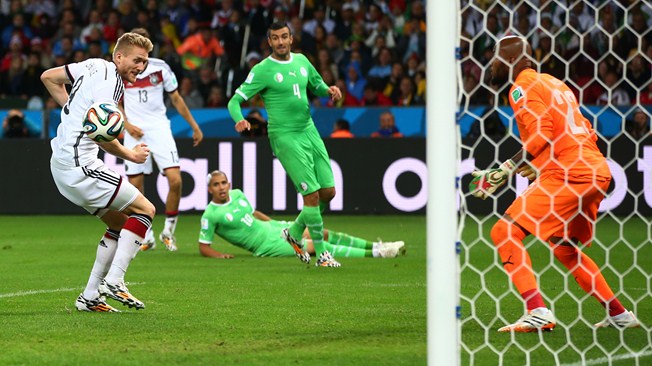 Alemania venció a Argelia 2-1 en tiempo extra