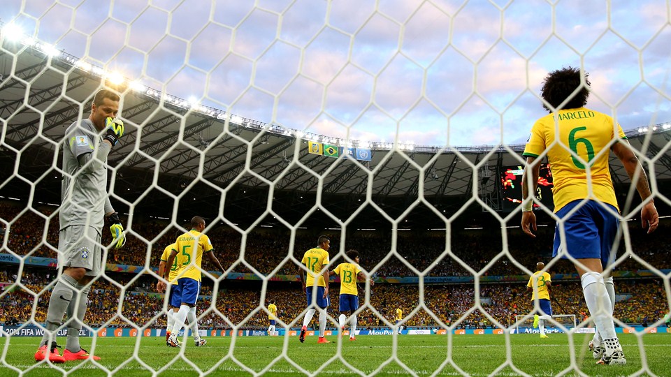 Brasil quedó sin defensa ante la artillería alemana en la semifinal de la Copa. Foto: FIFA