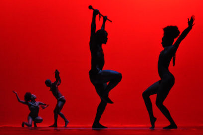 Más de medio siglo danzando