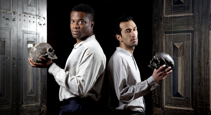 Dos de los actores de la puesta. Foto: Cortesía de la agrupación