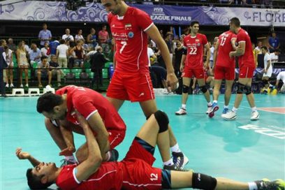 Rusia a casa en LMV, Irán es la gran sensación