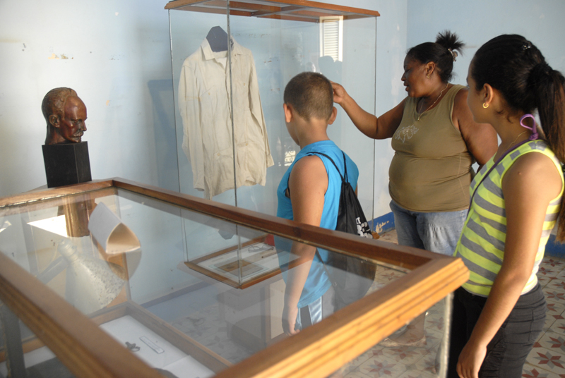 Una amplia muestra de objetos que pertenecieron a los artemiseños que participaron en las acciones del 26 de julio de 1953, podrá ser vista en el museo hasta finalizar el mes de agosto. Fotos: Agustín Borrego