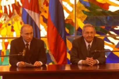 Raúl Castro califica de gran generosidad rusa condonación de deuda