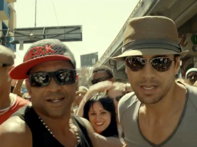 slide-enrique-bailando