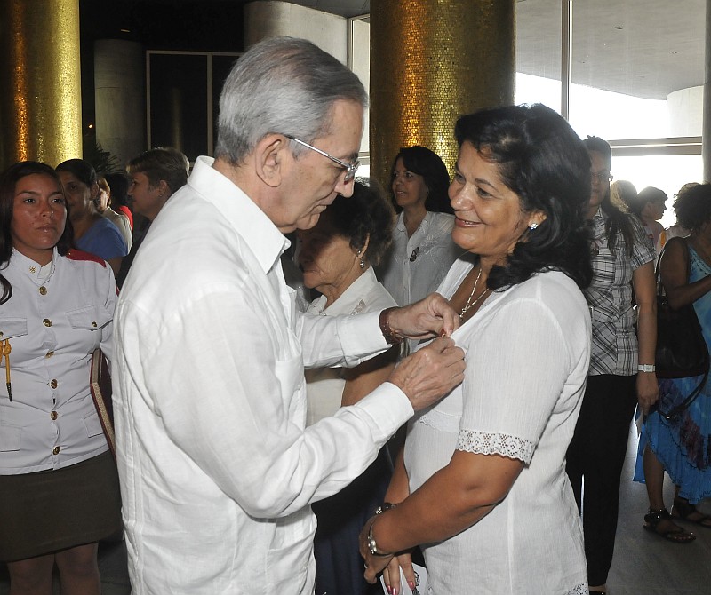 Entre las colegas de la prensa acreedoras de la distinción, se encuentra María de las Nieves Galá León, destacada integrante de nuestro colectivo.