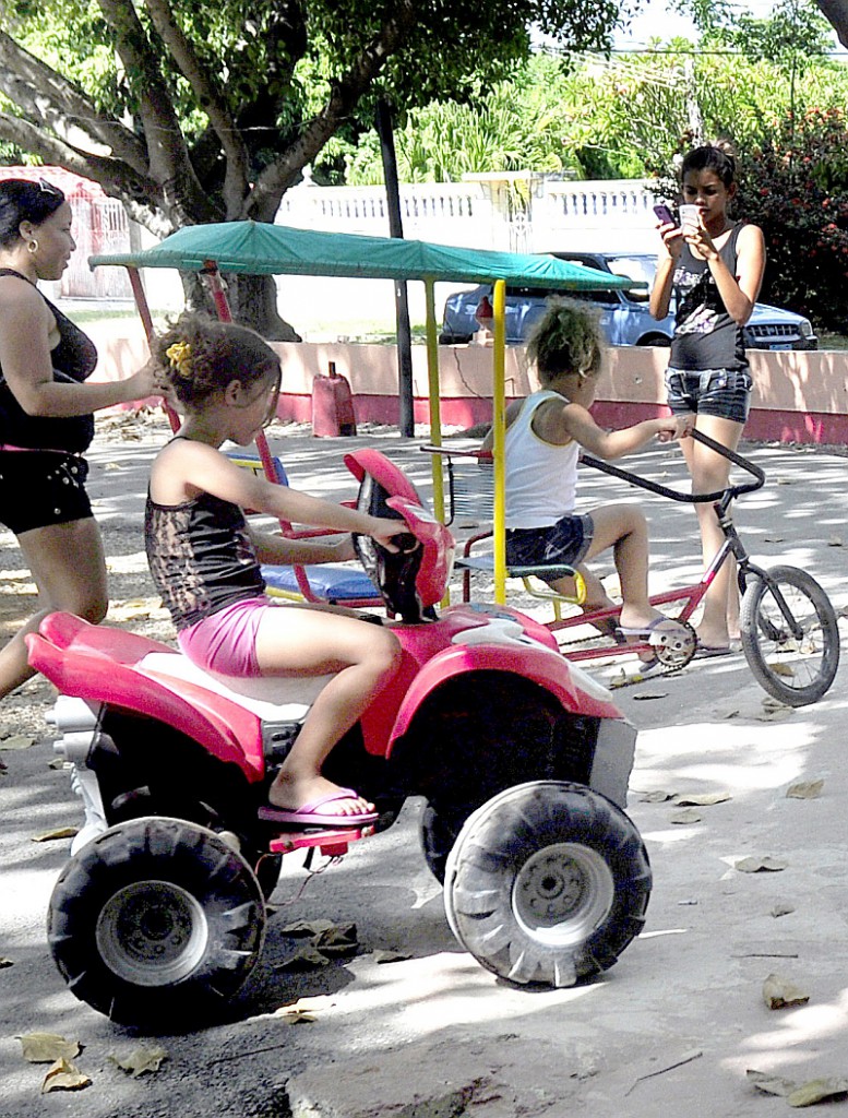 Los niños son los que más disfrutan. Foto: Roberto Carlos Medina.