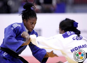 Maria Celia Laborde enfrentó a Dayaris Mestre por el bronce. FOTO: IJF