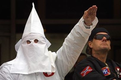 Ku Klux Klan quiere más policías que maten a negros