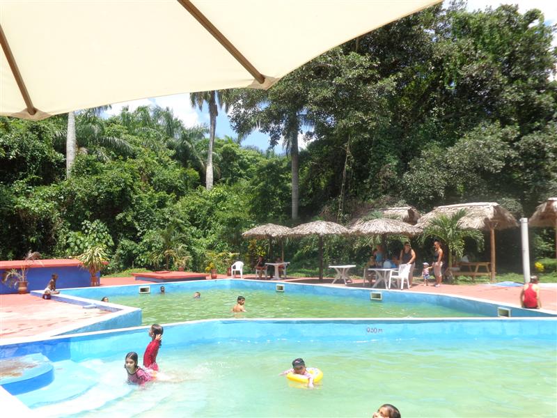 La falta de cloro provocó inestabilidad en el servicio de algunas piscinas de la provincia.