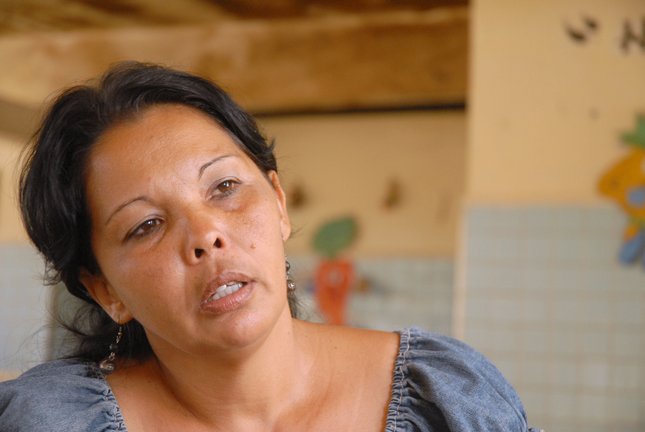 “El educador está constantemente bajo presión y ese es un asunto que choca más que el salario”, afirmó Maileny Quintana Gutiérrez, directora del centro mixto Arturo Almeida González, del municipio cienfueguero de Cumanayagua.