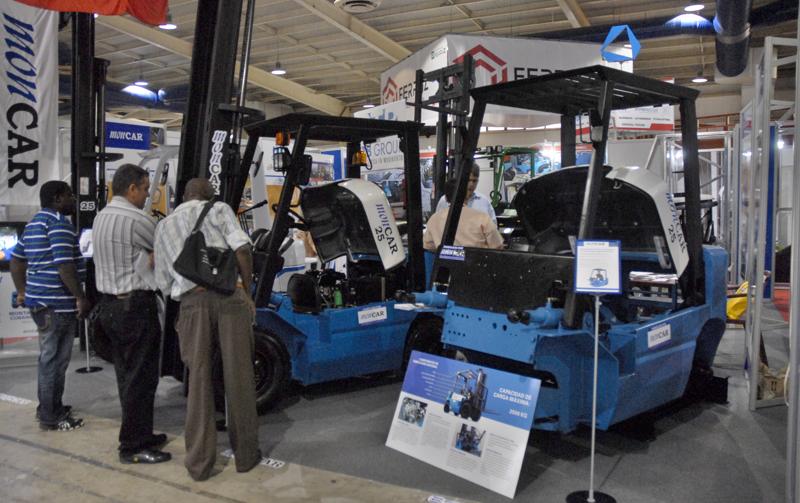 Entre los aspectos más novedosos y relevantes del proyecto de montacarga cubano figura la vinculación multidisciplinaria de diferentes fábricas del país.