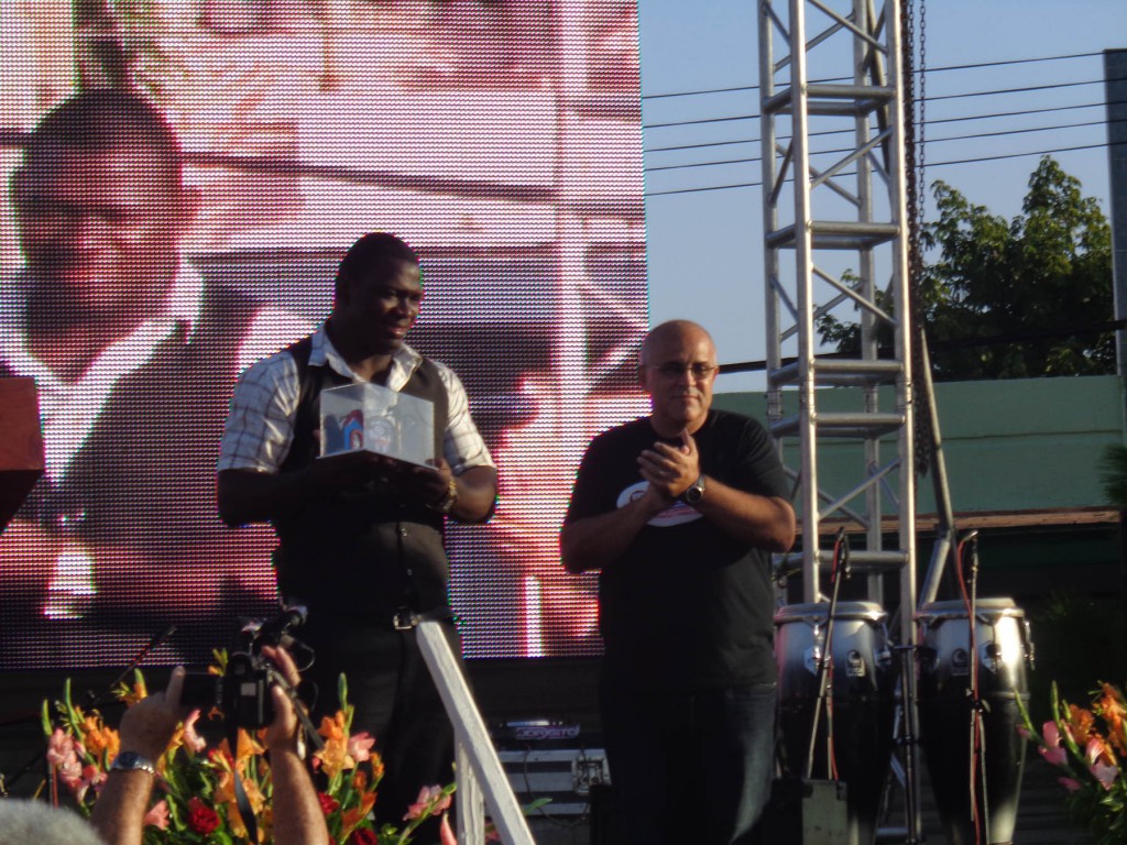 El bicampeón olímpico de lucha grecorromana, Mijaín López, fue merecedor del Premio del Barrio. Foto: Eduardo González