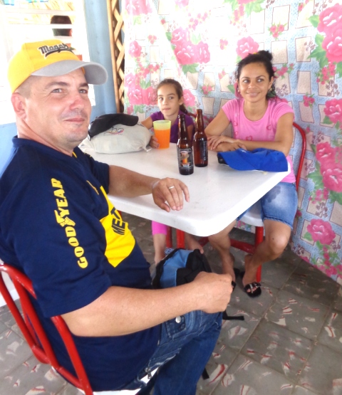 En el restaurante los clientes encuentran satisfacción.