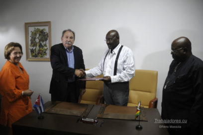 Labiofam firma contratos para la aplicación de bioplaguicidas en varios países