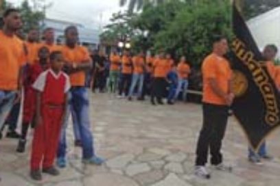 Abanderan equipo de béisbol Guantánamo