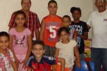 Visita embajador de Arabia Saudita curso de árabe para niños