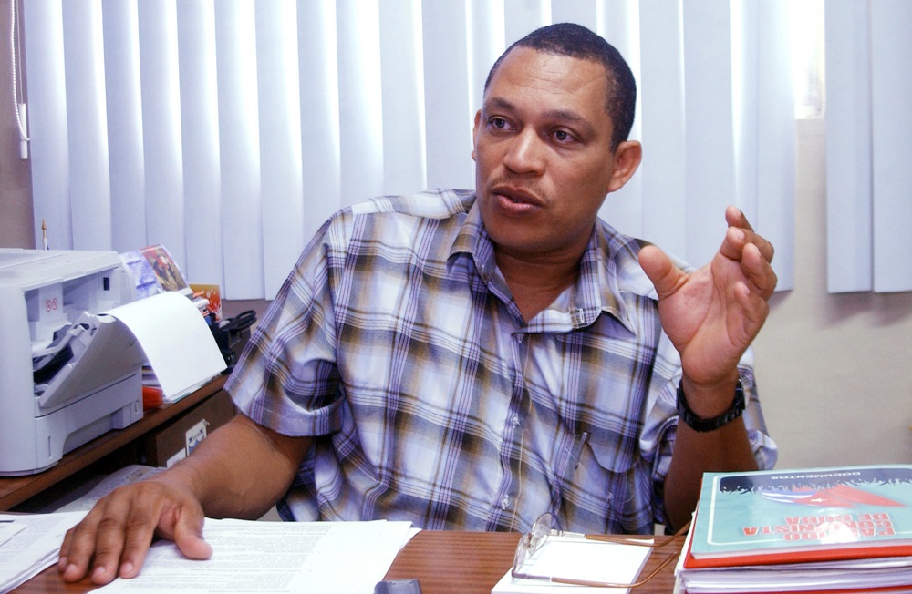 “Hoy el éxodo afecta la calidad de la educación y los resultados que queremos alcanzar”, afirmó Ismael Drullet Pérez, secretario general del Sindicato Nacional de los Trabajadores de la Educación, la Ciencia y el Deporte. | foto: José R. Rodríguez Robleda.