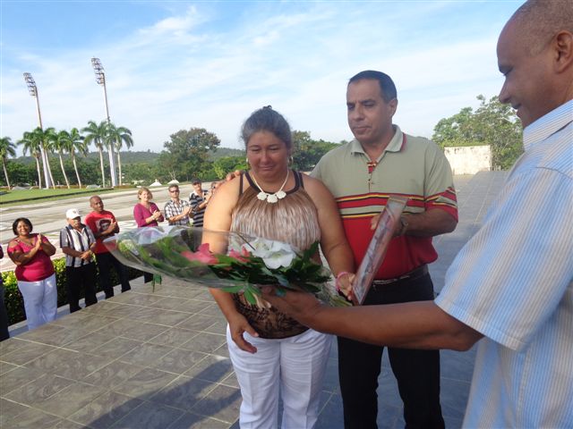 Fue reconocida Mirelys Romualdo por su labor anirista y ser Premio Nacional de mayor impacto. 