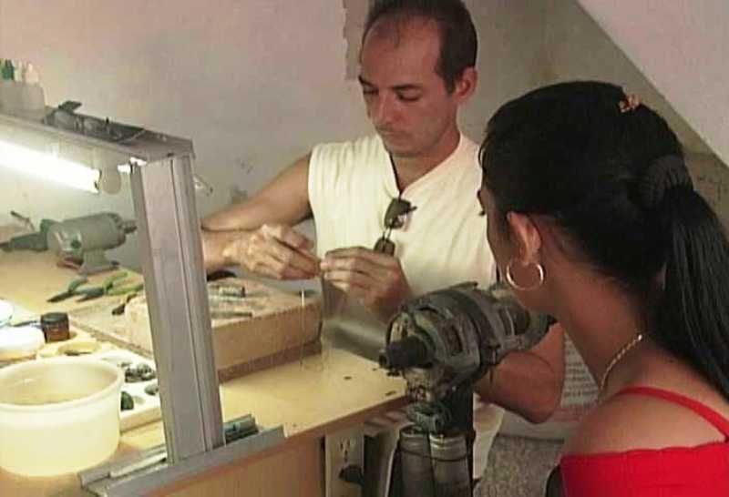 La ampliación del trabajo no estatal hace pertinente la realización del curso de capacitación. Foto: Perlavisión.