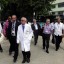 Participantes en la Reunión Técnica de especialistas y directivos para la prevención y el enfrentamiento al virus del Ébola, recorrieron las salas que están preparadas para la estadía de personas que llegan de las áreas de transmisión o de los países cercanos. Foto: Roberto Carlos Medina