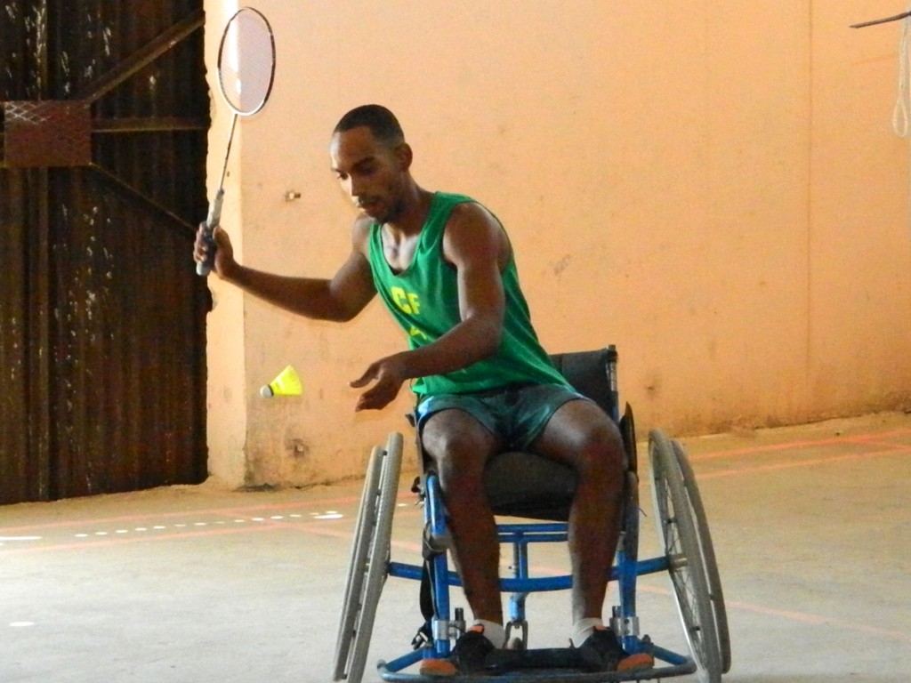 El cienfueguero Najarro se llevó el máximo premio en el bádminton en silla de ruedas.