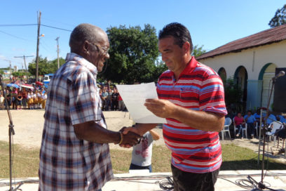 Distinguen a personalidades de la cultura en Ciego de Ávila