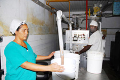 ¿Se sienten los trabajadores dueños de las riquezas que crean con sus manos? (I)