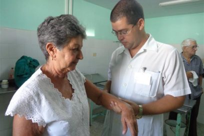 Tatuador, músico, dentista, estibador…: El riesgo está en tu profesión