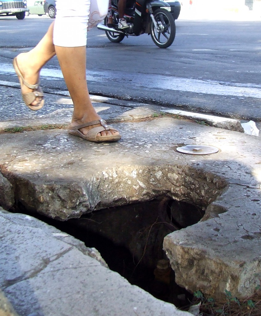 ¿Será la entrada de una cueva? Foto: Heriberto González