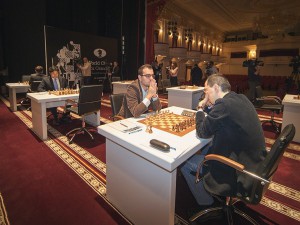 Leinier no pudo aprovechar su superioridad frente a Kasimdzhanov, penúltimo favorito pre competencia