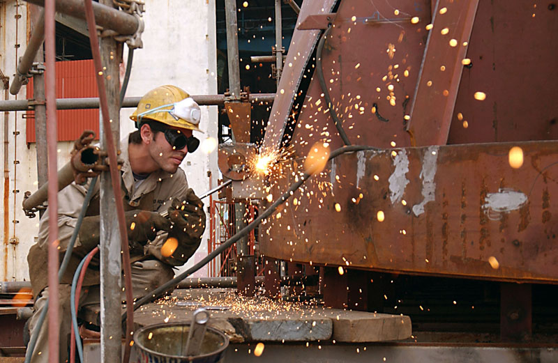 Con una fuerza altamente calificada, el astillero de Casablanca ve limitados sus servicios en la región debido al bloqueo. Foto: José R. Rodríguez Robleda