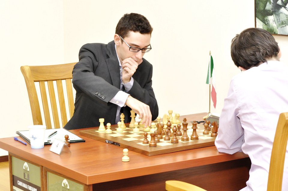 Fabiano Caruana, segundo del orbe, es el favorito para ganar la serie Grand Prix 2014-2015.