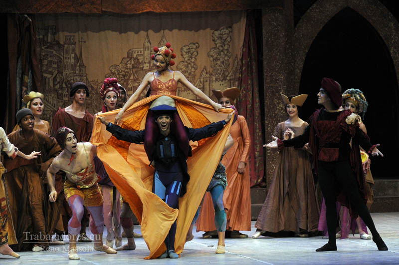 El Ballet Nacional de Cuba interpretó en la gala inaugural Shakespeare y sus máscaras de Alicia Alonso a partir de la tragedia Romeo y Julieta.