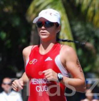 Lizandra Hernández,  bronce en Triatlón