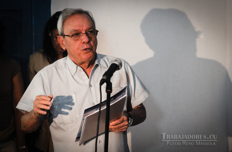 El Dr. Eusebio Leal durante el encuentro con la prensa esta mañana.