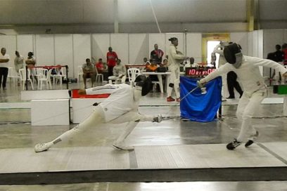 Sable de bronce entre las damas