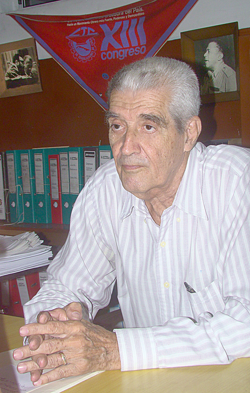 Carlos era “uno de los dirigentes más capacitados del movimiento sindical cubano”, señala Ángel Menéndez Parrondo, presidente de la Asociación Nacional de Jubilados Eléctricos 14 de Enero. | foto: Gabriela López Dueñas