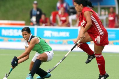 Hockey (F) camina tranquilo