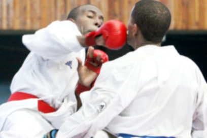 Licea inaugura medallero del kárate