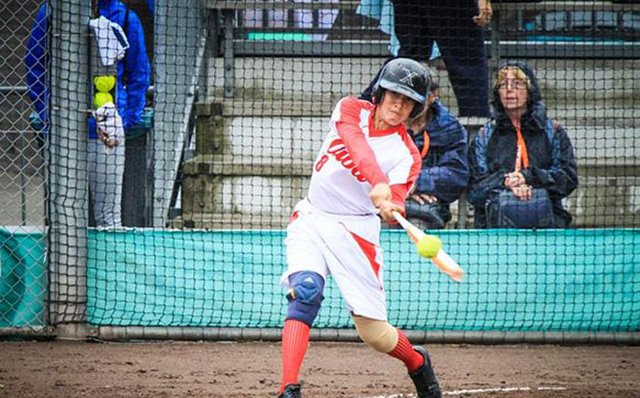 Las softbolistas cubanas cedieron en extrainnings ante República Dominicana, elenco al que habían dominado dos veces en el actual certamen.