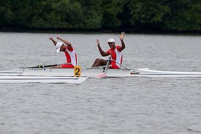 Sin avance en doble par de remos cortos