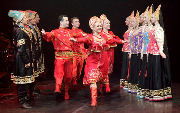 El conjunto representa danzas folclóricas rusas. Foto: Cortesía del CNAE