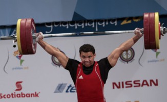 Vanega alzó cuarto oro