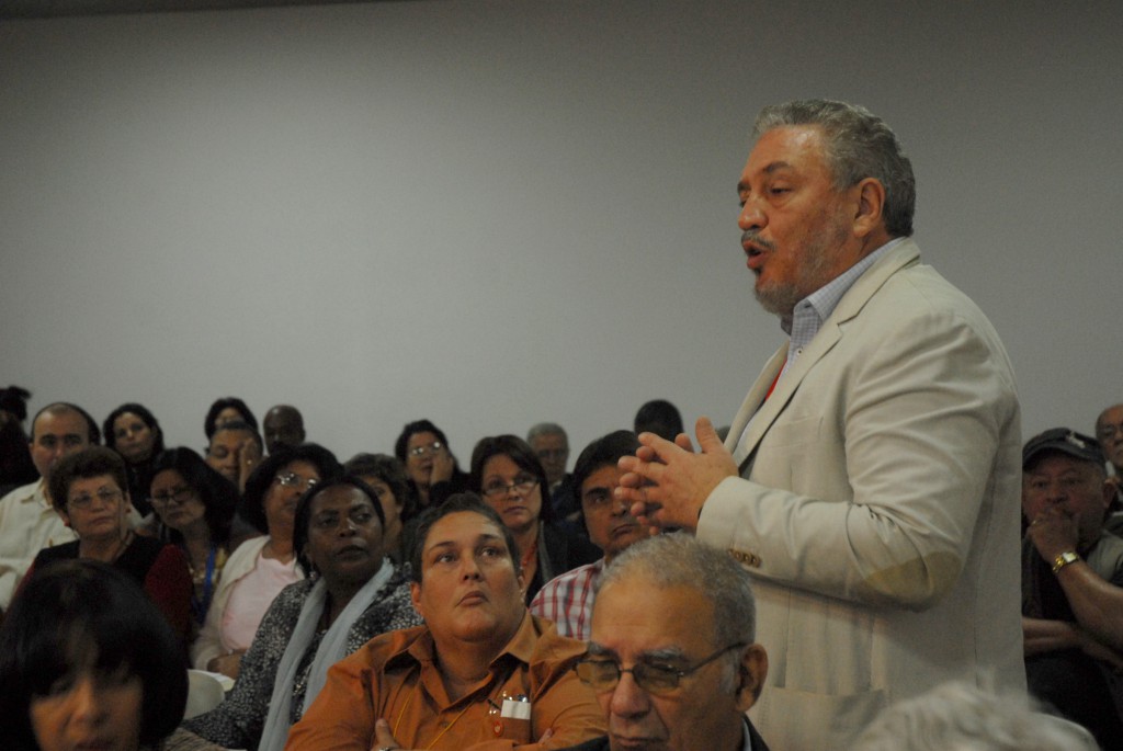 Fidel Castro Díaz Balart insistió en la necesidad y la importancia de incentivar desde edades tempranas la vocación por las Ciencias. Foto: Agustín Borrego