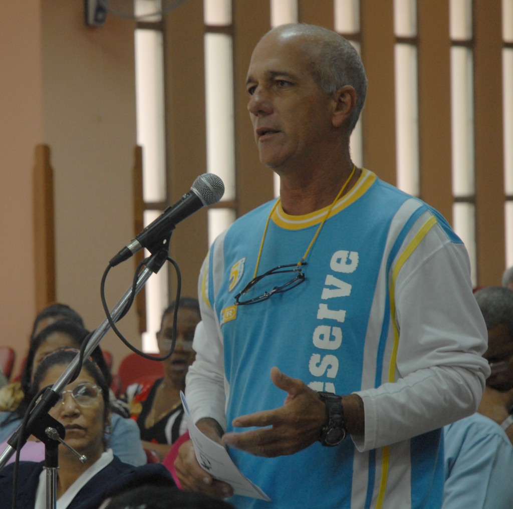 Durante el Pleno del SNTTP, Iván Pérez expuso la preocupación de los cocheros. Foto: Agustín Borrego