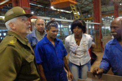 Comprueba Ramiro Valdés marcha de inversiones en Cárdenas