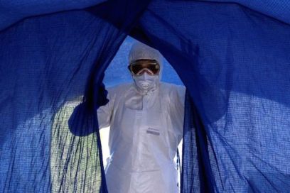 Bloqueo de EE.UU. impidió pagar alojamiento y comida de médicos cubanos en África