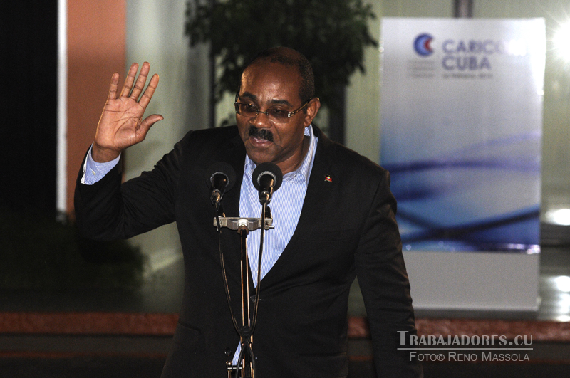 Gaston A. Browne, Primer ministro Antigua y Barbudas