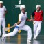 Los cubanos Azuan Pérez y Rafael Fernández, vestidos de blanco. Foto: Cubadebate